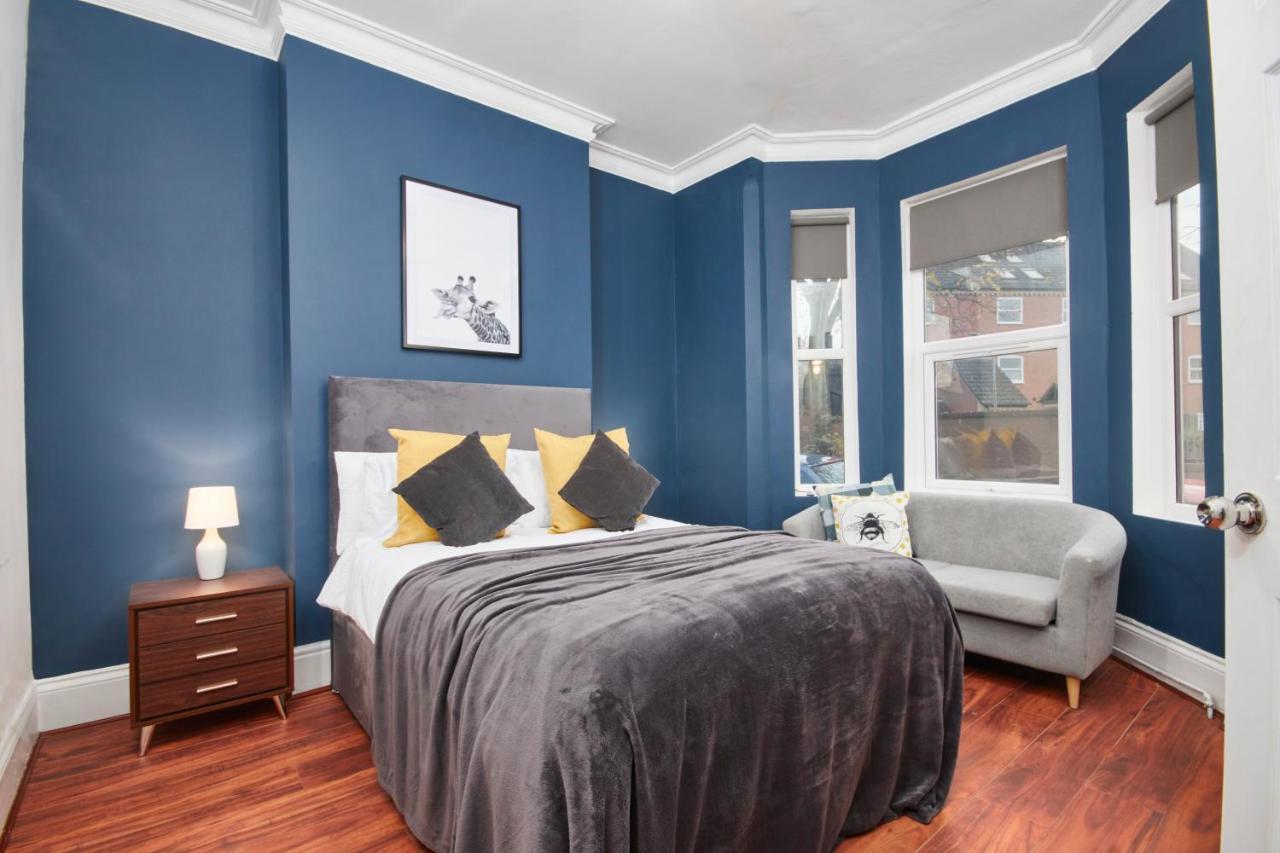 5 Bed House In Leamington Spa Perfect For Contractors With 7 Beds By Purestay - 14 Night Min! Exteriör bild