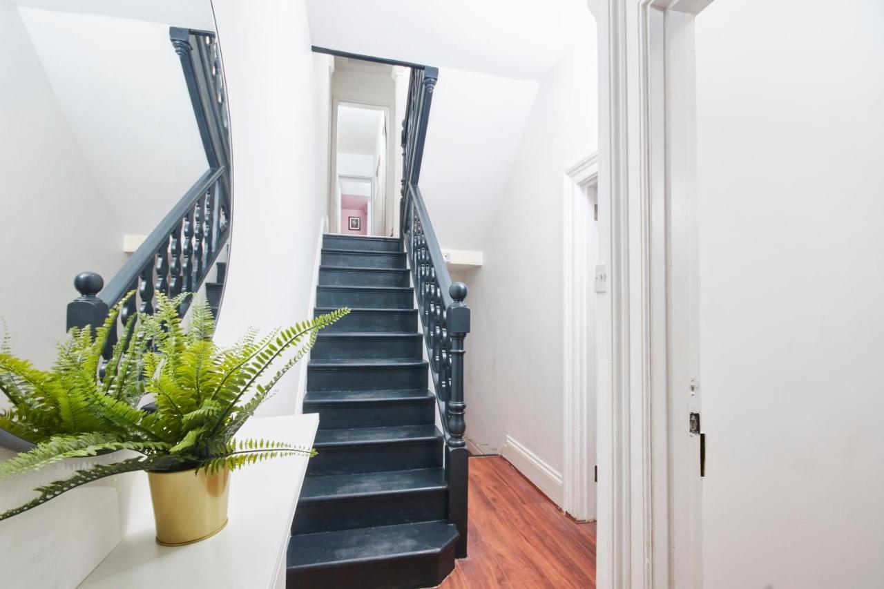 5 Bed House In Leamington Spa Perfect For Contractors With 7 Beds By Purestay - 14 Night Min! Exteriör bild